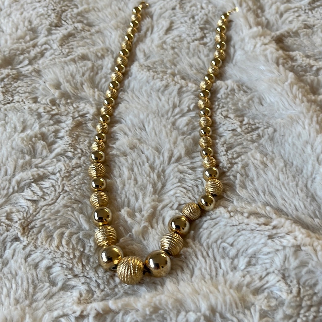 Korea Vintage Gold Tone Graduated Bead Necklace